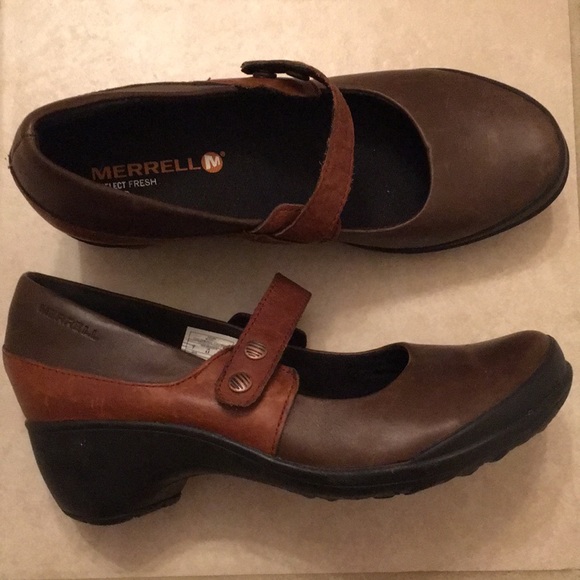 Like new Mary Janes - Picture 2 of 4